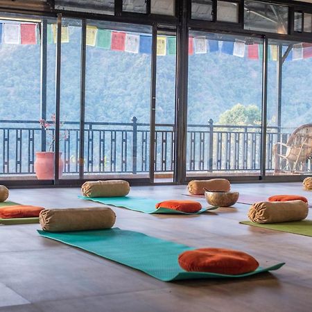Green Hills Yoga Retreat Pokhara Esterno foto