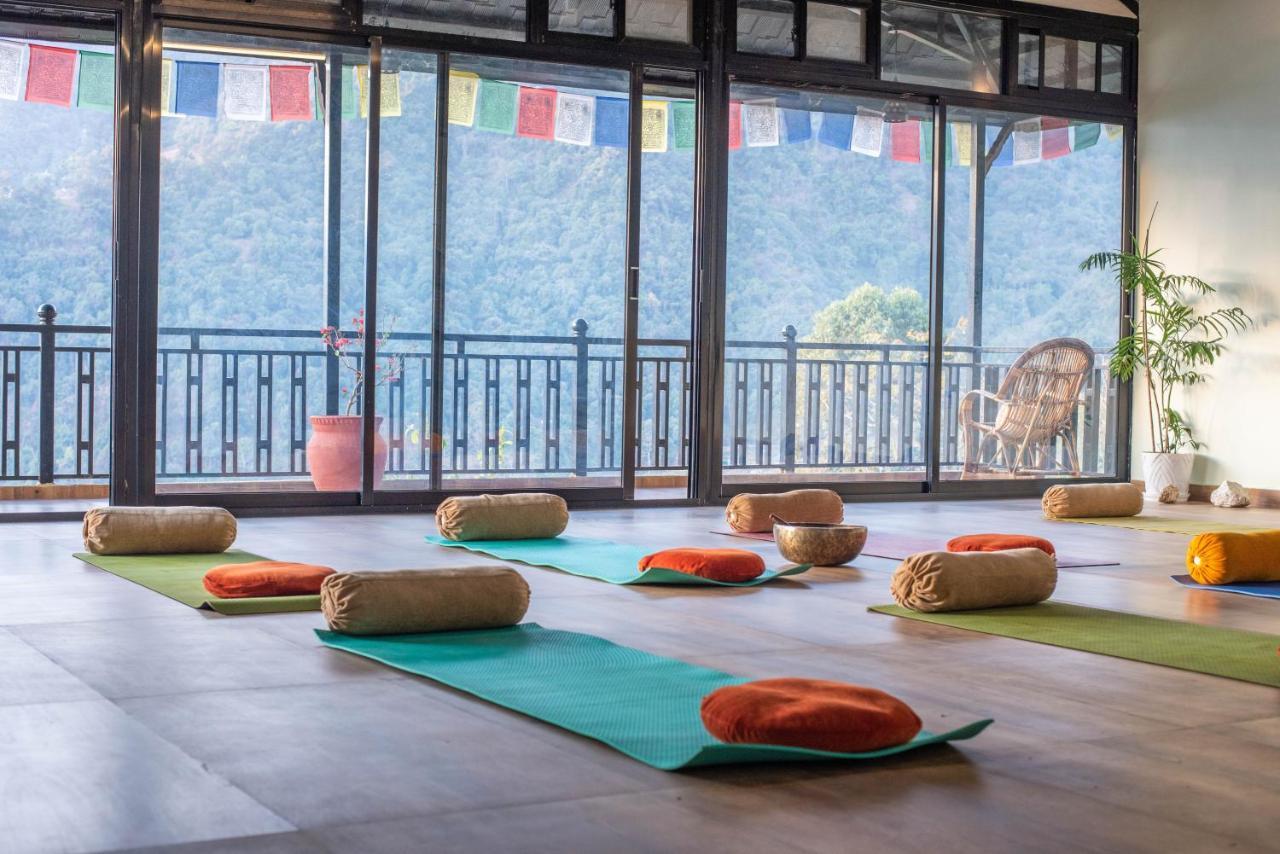 Green Hills Yoga Retreat Pokhara Esterno foto
